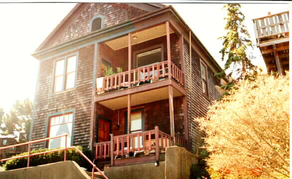 219 Piedmont Pl in Richmond, CA - Foto de edificio - Building Photo