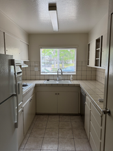 977 Clark Ave-Unit -Unit B in Mountain View, CA - Building Photo - Building Photo