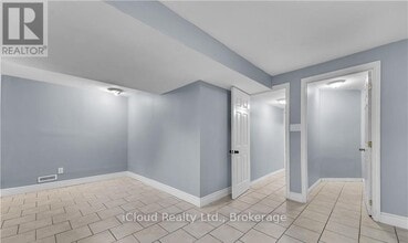 967 Prosperity Ct in London, ON - Building Photo - Building Photo