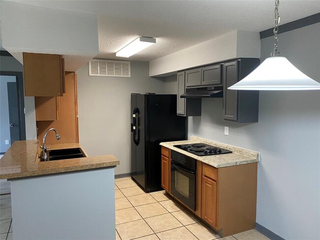 12955 Woodforest Blvd, Unit 3 in Houston, TX - Foto de edificio - Building Photo