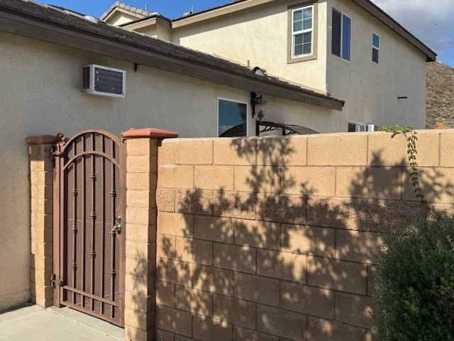 7040 Almandine Way, Unit Jurupa V Small Ap in Jurupa Valley, CA - Building Photo - Building Photo