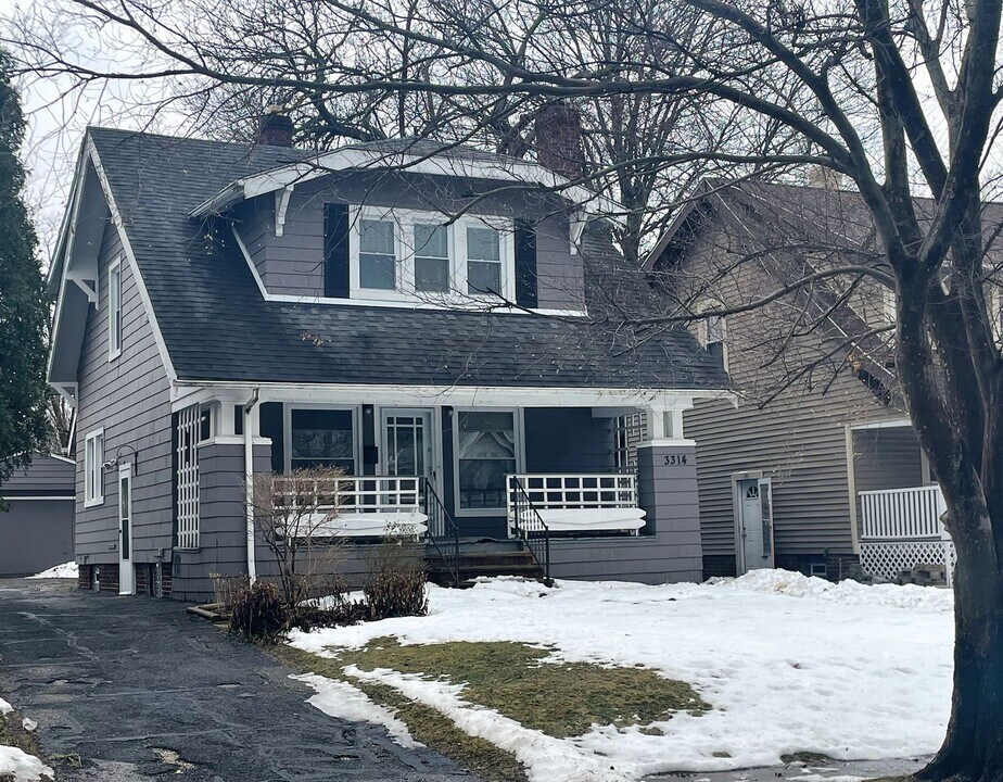 3314 Altamont Rd in Cleveland, OH - Building Photo