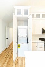 2213 Belmont Blvd, Unit B in Nashville, TN - Foto de edificio - Building Photo