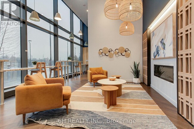 498 Caldari Rd in Vaughan, ON - Building Photo - Building Photo