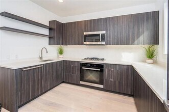 110 Brunswick St in Jersey City, NJ - Building Photo - Building Photo