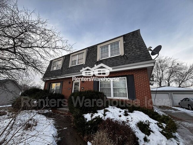 property at 4122 77th St Cir