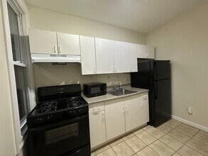 203 Ogden Ave. in Jersey City, NJ - Building Photo - Building Photo