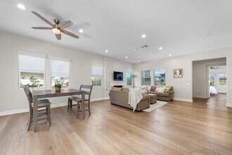 8366 The Grant Pl in Bonita, CA - Building Photo - Building Photo