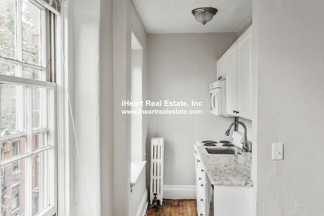 property at 47 S Russell St