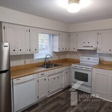 1321 New Cut Rd in Spartanburg, SC - Building Photo - Building Photo