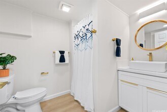 1570 Ohu St, Unit B in Honolulu, HI - Building Photo - Building Photo