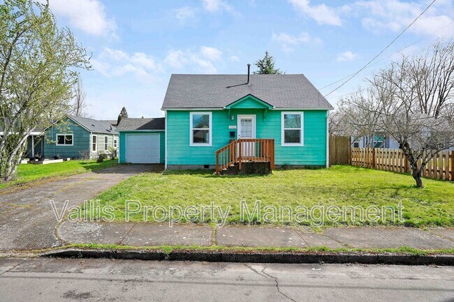 property at 3360 Abrams Ave NE