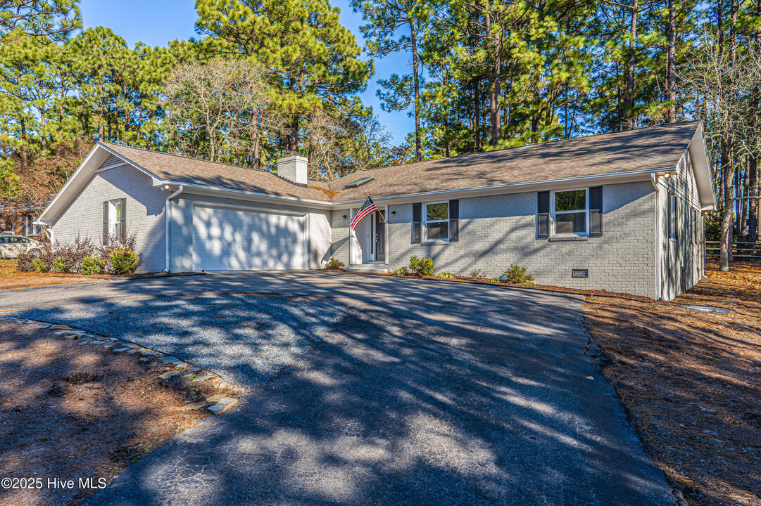 70 Pitch Pine Ln in Pinehurst, NC - Building Photo