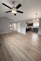 1015 Lincoln St in Hoquiam, WA - Building Photo