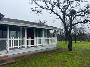 21942 Feather River Pl in Cottonwood, CA - Building Photo - Building Photo