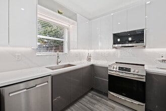 22387 SW 89th Ave in Cutler Bay, FL - Building Photo - Building Photo