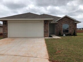 2704 NW 195th St in Edmond, OK - Building Photo - Building Photo