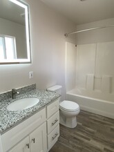 1081 Elm Ave, Unit B in Seaside, CA - Building Photo - Building Photo