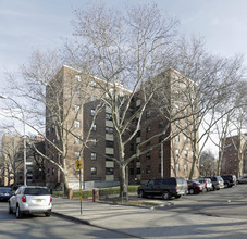 Soundivew Houses in Bronx, NY - Building Photo - Building Photo