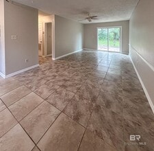 6424 Schoel Ln in Gulf Shores, AL - Building Photo - Building Photo
