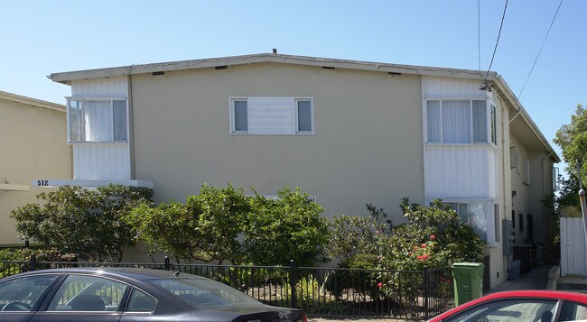 512 Merritt Ave in Oakland, CA - Foto de edificio - Building Photo
