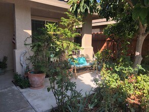 938 Lusk Dr in Woodland, CA - Building Photo - Building Photo