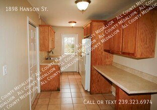 1898 Hanson St in Ft. Myers, FL - Building Photo - Building Photo