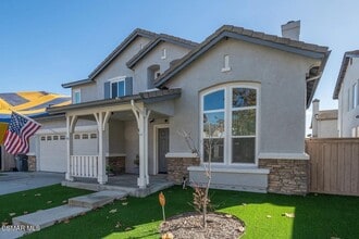 728 Navito Way in Oxnard, CA - Building Photo - Building Photo