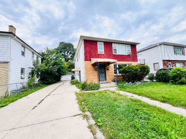 property at 4945 N 51st Blvd