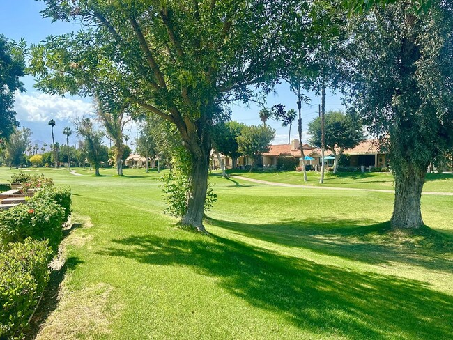 336 Villena Way in Palm Desert, CA - Building Photo - Building Photo