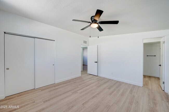 3630 W Alice Ave in Phoenix, AZ - Building Photo - Building Photo