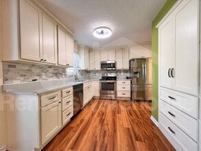1513 NE Michael Dr in Ankeny, IA - Building Photo - Building Photo