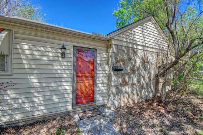 402 S Lahoma Ave in Norman, OK - Building Photo - Building Photo