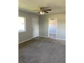 431 NW 53rd St in Lawton, OK - Building Photo - Building Photo