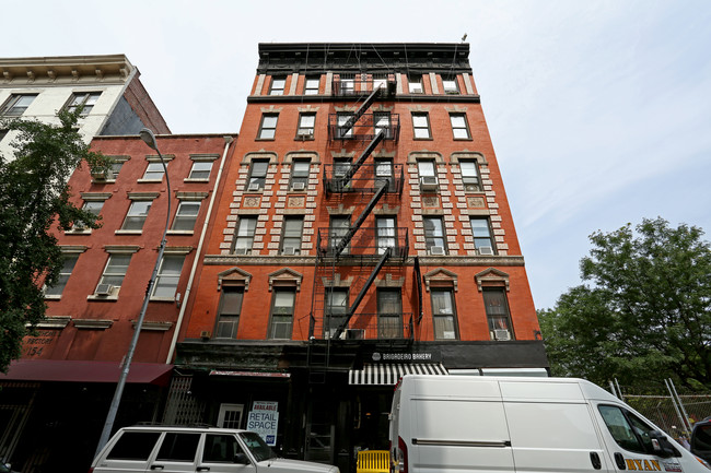 156 Sullivan St in New York, NY - Foto de edificio - Building Photo