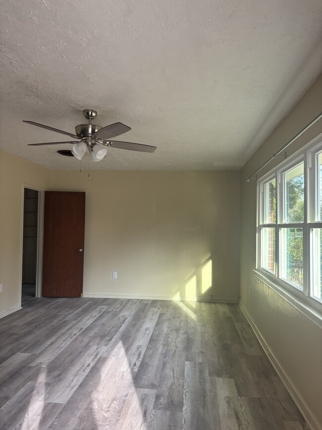 2533 Crescent Dr in Albany, GA - Building Photo - Building Photo