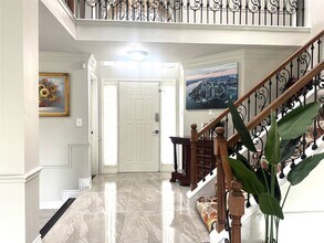 15806 Oak Mountain Dr in Houston, TX - Building Photo - Building Photo