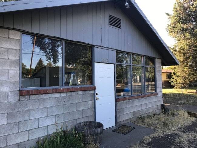 property at 3630 Homedale Rd