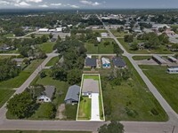 925 2nd St in Hempstead, TX - Foto de edificio - Building Photo