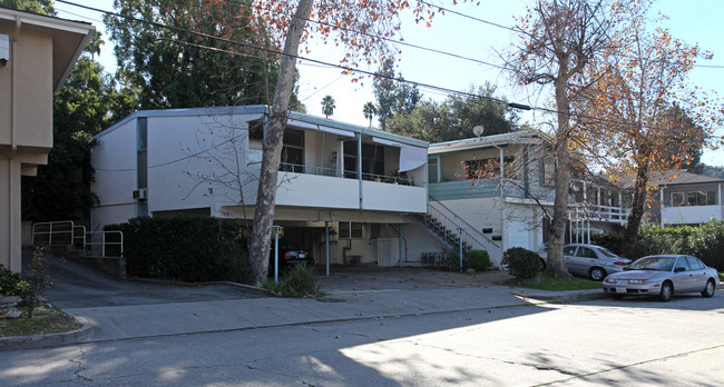 916 Arroyo Dr