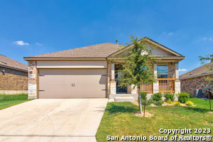 15123 Maskette Ave in San Antonio, TX - Foto de edificio