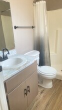 1105 Petaluma Dr in Modesto, CA - Building Photo - Building Photo