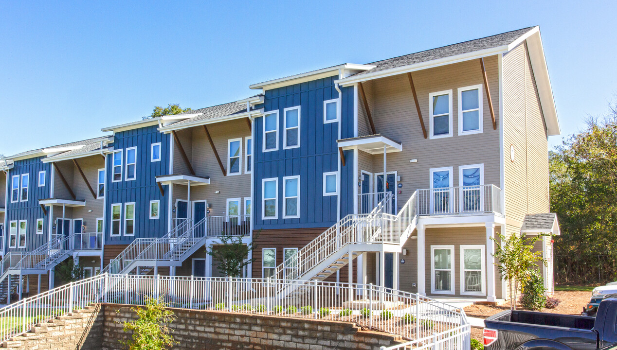 Landmark Athens in Athens, GA - Building Photo