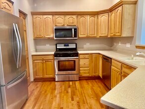 3003 Saganashkee Ln in Naperville, IL - Building Photo - Building Photo