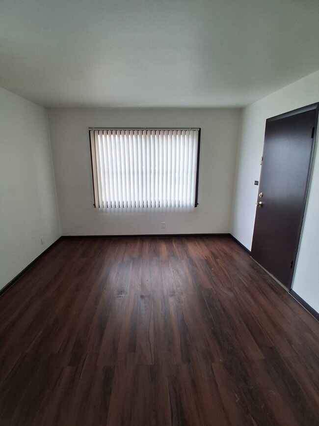 4976 N 47th St, Unit Duplex