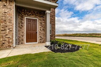 7451 Cheetah Pass in San Antonio, TX - Building Photo - Building Photo