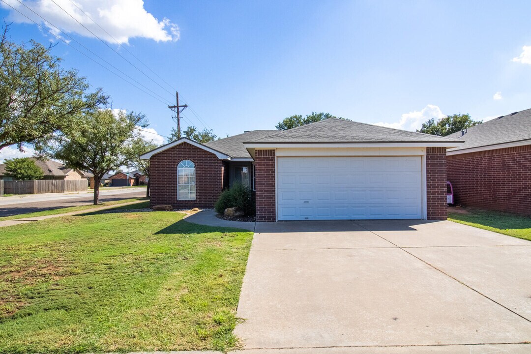 2101 86th St in Lubbock, TX - Building Photo
