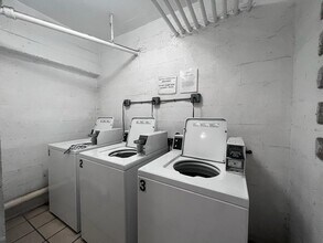 1420 Pennsylvania Ave, Unit 209 in Miami Beach, FL - Building Photo - Building Photo