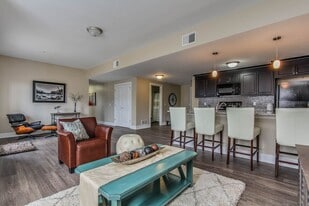 Platinum Pines in Muskegon, MI - Building Photo