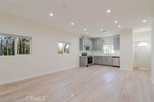 10526 Hillhaven Ave in Los Angeles, CA - Building Photo - Building Photo